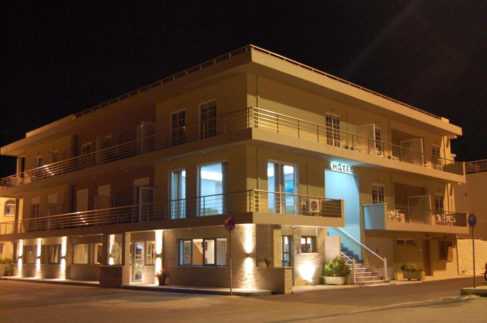 Hotel Antirrio Exterior photo