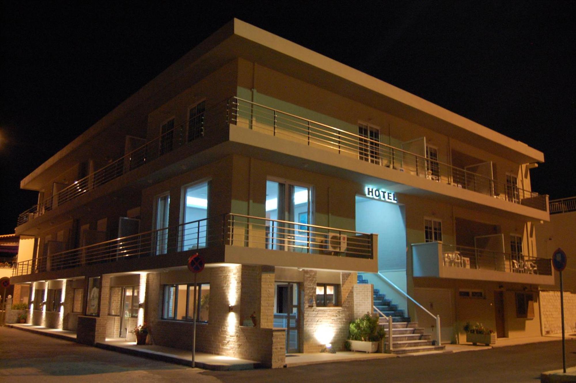 Hotel Antirrio Exterior photo